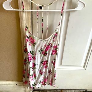 No Boundaries flowery, flowy tank top size L. Lightly worn